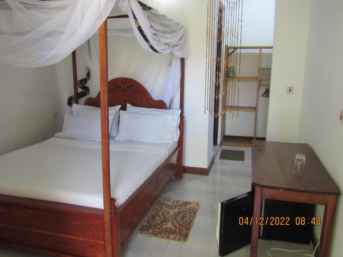 Kivulini Lodge And Restaurant Nungwi Bagian luar foto