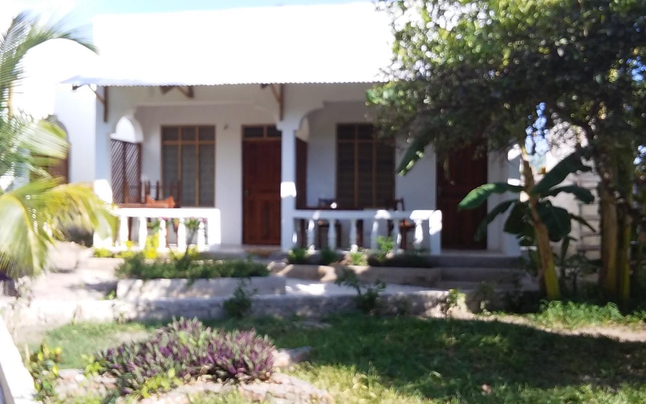 Kivulini Lodge And Restaurant Nungwi Bagian luar foto