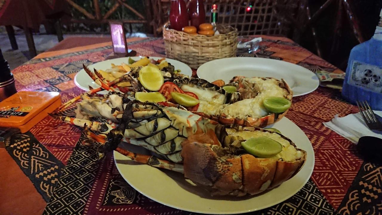Kivulini Lodge And Restaurant Nungwi Bagian luar foto