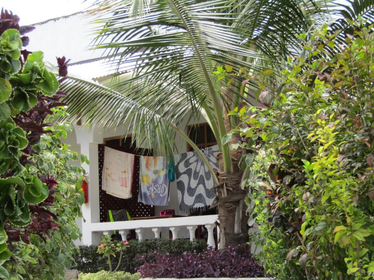 Kivulini Lodge And Restaurant Nungwi Bagian luar foto